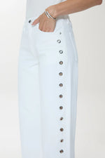Load image into Gallery viewer, Grommets Vivid White Lexi
