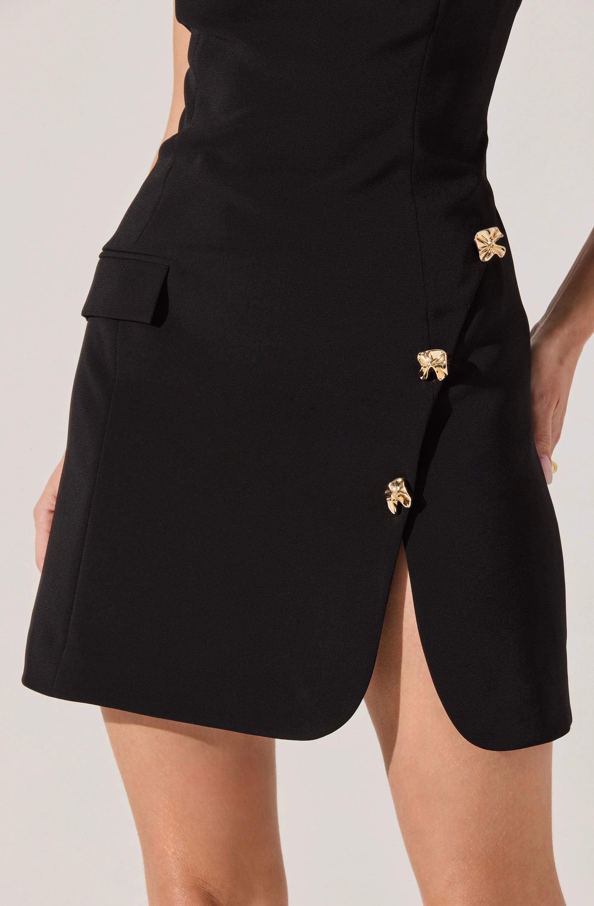 Nixie Black Dress