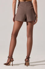 Load image into Gallery viewer, Gisselle Shorts
