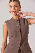 Load image into Gallery viewer, Gisselle Plaid Vest
