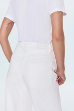 Load image into Gallery viewer, Beau Seamed Crescent Leg
