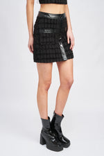 Load image into Gallery viewer, Melbrooke Mini Skirt
