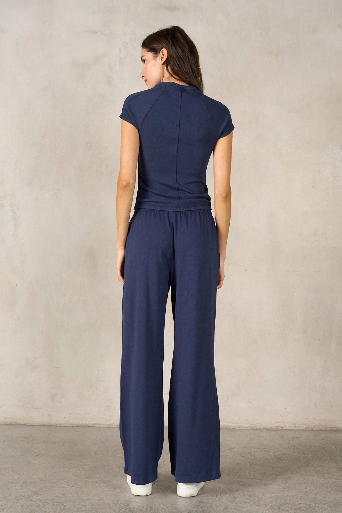 Snap-down Tee