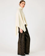 Load image into Gallery viewer, Orly Sweater
