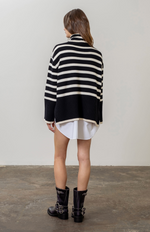 Load image into Gallery viewer, Knitted Turtleneck Top
