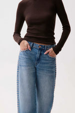 Load image into Gallery viewer, Star Studded Lexi Bowed Straight
