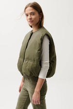 Load image into Gallery viewer, Catarina Nylon Puffer Vest
