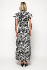 Load image into Gallery viewer, Shasta Daisy Midi Dress
