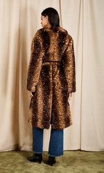 Load image into Gallery viewer, Svea Faux Fur Coat
