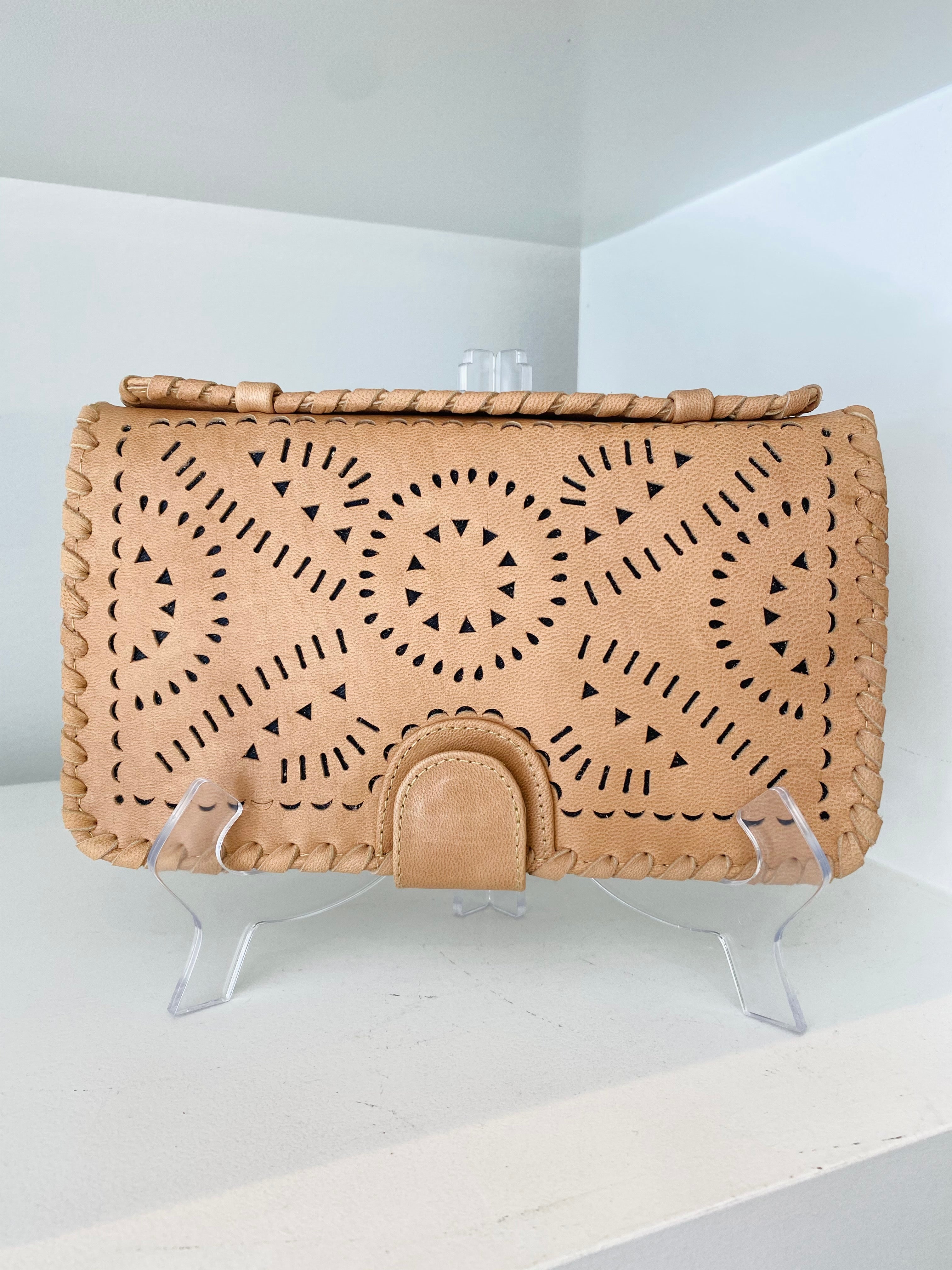 Moccasin Mexicana Clutch